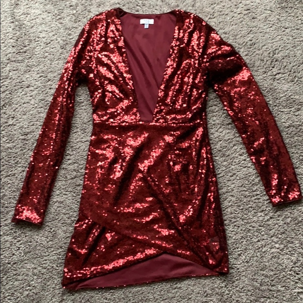 Tobi lie cut red sparkly Dress